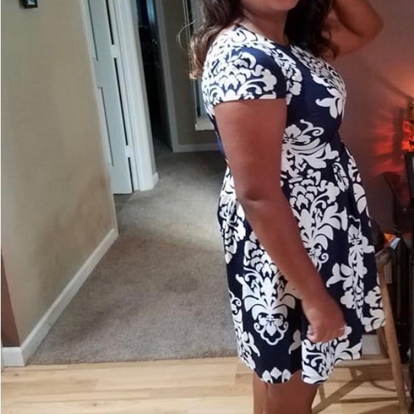 Casual Dress - Picture 2 of 5